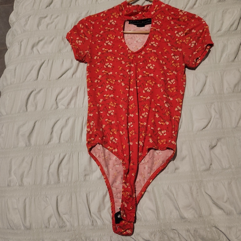 Rue 21 floral bodysuit | Small